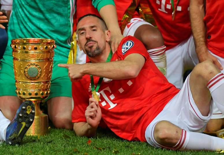 No melhor ano de Rybéry, Cristiano Ronaldo foi eleito o melhor da temporada. AFP