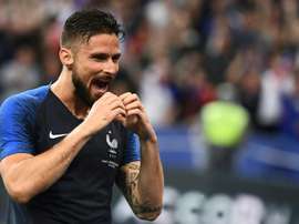 A França venceu a República da Irlanda por 2-0. AFP