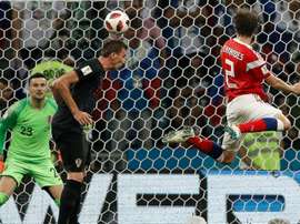 Mario Fernandes, del cielo al infierno. AFP