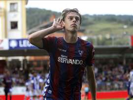 Javi Lara actuó a buen nivel en el Eibar. EFE/Archivo
