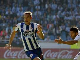 El defensa del Deportivo, Diego Seoane (i). EFE/Archivo