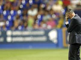El técnico del Levante UD Lucas Alcaraz durante el partido frente al Celta de Vigo. EFE/Archivo
