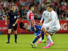 El sportinguista Nacho Cases es seria duda para jugar ante el Deportivo. EFE