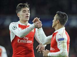 El jugador Alexis Sánchez (d) de Arsenal celebra un gol. EFE/Archivo