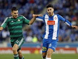 Asensio acabó tocado el partido contra el Betis. EFE