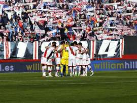El Rayo Vallecano ha certificado su descenso a la Segunda División pese a la victoria. EFE