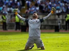 El portero del SC Braga Marafona celebra un gol al FC Porto en el Jamor Stadium de Oeiras, en Lisboa, Portugal. EFE/EPA