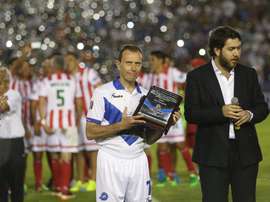 Emilio Butragueño fue homenajeado por el Celaya, pero hasta ahí llegó el homenaje. EFE