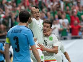 Los mexicanos se llevan un importante encuentro ante Uruguay. EFE