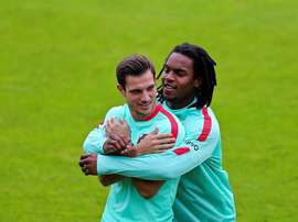 Cedric Soares est dans la ligne de mire du FC Barcelone. EFE