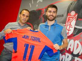 Jon Toral llegó este mismo verano, pero podría marcharse en enero. EFE/Archivo