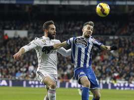 O lateral esquerdo já está há quatro anos em Espanha, e no Depor. EFE/Archivo