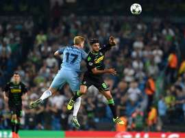 Mahmoud Dahoud se ha comprometido finalmente con el Borussia Dortmund. EFE