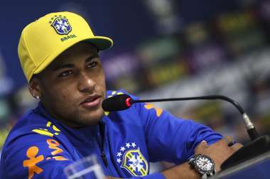 Neymar comparó su papel en Brasil y en el PSG. EFE/Archivo