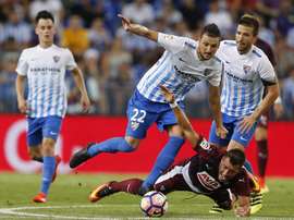 Kuzmanovic apuntala el centro del campo del Málaga. EFE