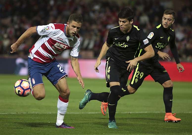 Artem Kravets estará alrededor de tres semanas de baja al sufrir una lesión muscular. EFE/Archivo