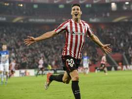 Aduriz celebrates one of his five goals against Genk. EFE