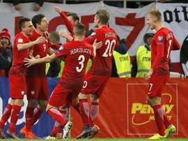 Lewandowski, Piszczek y Glik no estarán ante Eslovenia. EFE/Archivo