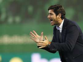 Víctor Sánchez tendrá problemas para sacar un once de garantías ante el Leganés. EFE/Archivo