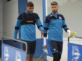 Ortolà, en su etapa en el Alavés con Theo. EFE