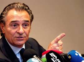 Depois de cerca de três meses em Valencia, Prandelli vai para os Emirados. EFE/Archivo