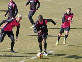 El Granada empezó a preparar el partido ante el Almería. EFE