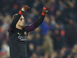 Cillessen pertinho do Benfica. EFE