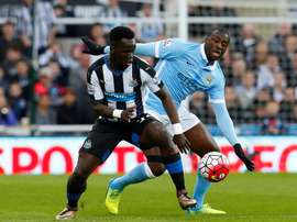 Benítez, consternado por el adiós de Tioté. EFE