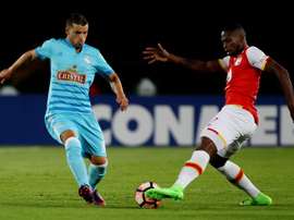 Gabriel Costa quiere convencer a Gareca. EFE