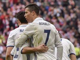 'Blancos' venceram por 2-1. EFE