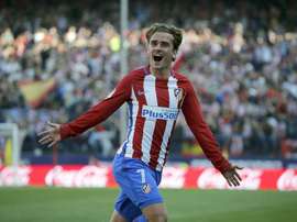 Griezmann assisted Godin an then scored a great free kick. EFE