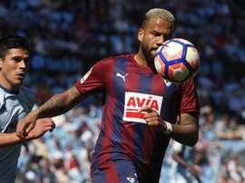 Bebé vai continuar a jogar em Espanha . EFE