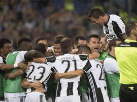 La 'Vecchia Signora' pretende buscar algunos jugadores en el Genoa. EFE/Archivo