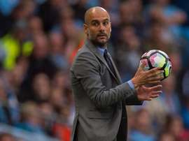 L'entraîneur du Manchester City, Pep Guardiola, est intéressé par un jeune défenseur du Barça. EFE