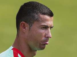 Varios equipos recibirán dinero si el Madrid vende a Cristiano. EFE