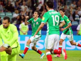 México tuvo que emplearse a fondo ante los 'ricos'. EFE