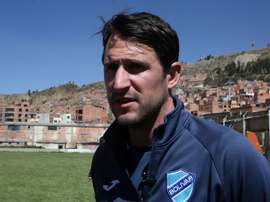 Beñat espera ver a su equipo campeón de la Liga de Bolivia. EFE