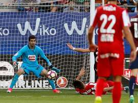 Asier Riesgo is due to make an unexpected move to Man City. EFE/Archivo