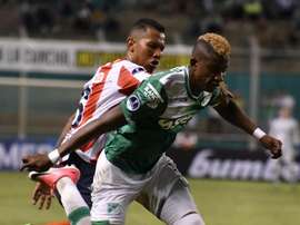 El lateral pone rumbo a la Eredivise paga jugar con el Ajax. EFE/Archivo