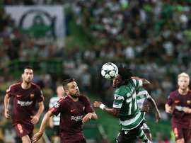 Un tanto en propia puerta le dio la victoria al Barça en Lisboa. EFE