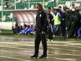El técnico tendrá que enderezar el rumbo del colista boliviano. EFE/Archivo