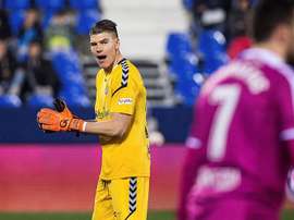 El Valladolid quiere dinero por Isaac Becerra. EFE