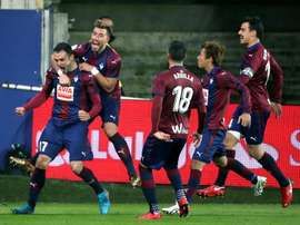 O Eibar ultrapassou o adversário deste domingo na tabela. EFE