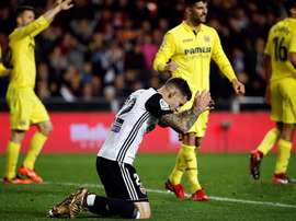 Santi Mina foi dos mais inconformados do lado valenciano. EFE