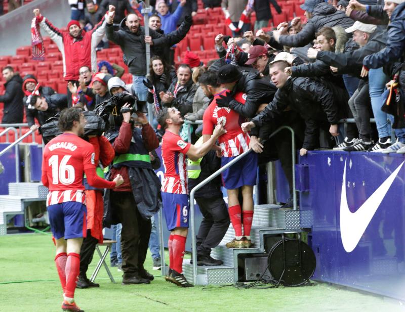 Siguiente Artículo Artículo previo
Pin El Atlético enlazará tres partidos en casa en Liga. EFE Whatsapp Twitter Facebook Comentarios 0