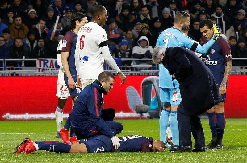 PSG deny lengthy head injury for Mbappe - BeSoccer