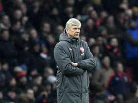 Arsene Wenger has a habit of selling to rivals. EFE