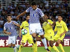 Willian conseguiu marcar, mas a noite era 'amarela'. EFE/Archivo