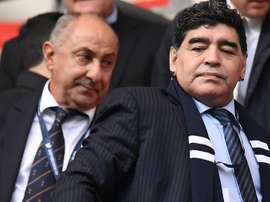 Maradona granted the young boy's dream of playing with his hero. EFE/Archive