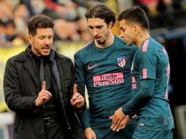 El Atlético confirmó los positivos de Correa y Vrsaljko. EFE